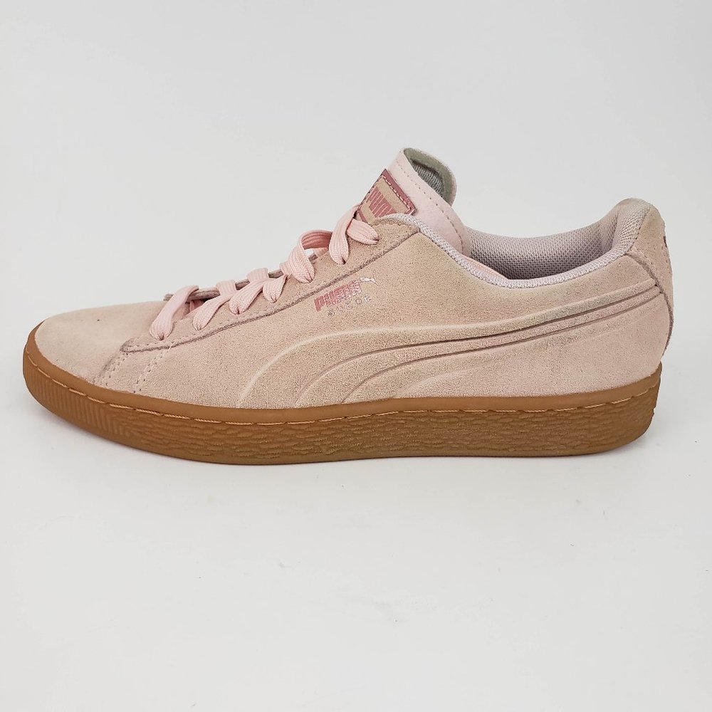 Puma Classic Suede Peach Pink Beige Sneakers